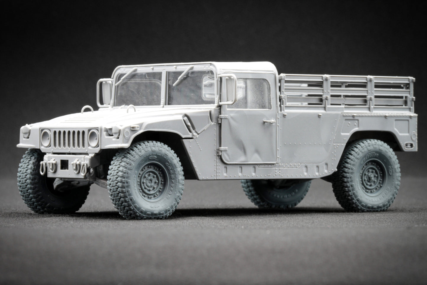 ScaleX HMMWV MT/R 24-bolt Weighted Wheel Set For ICM 1:35 Model Kits