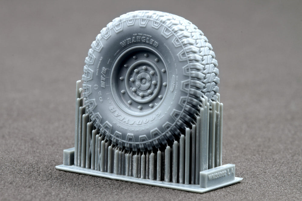 ScaleX HMMWV MT/R 12-bolt Ordinary Wheel Set For ICM 1:35 Model Kits