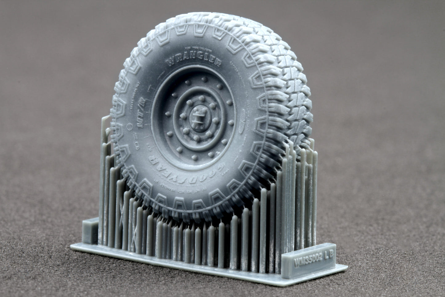 ScaleX HMMWV MT/R 12-bolt Ordinary Wheel Set For ICM 1:35 Model Kits