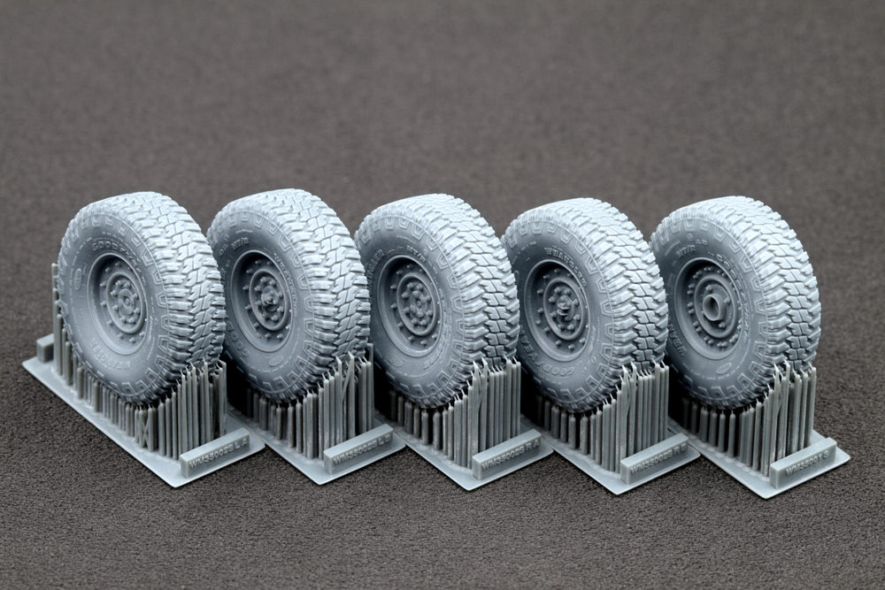 ScaleX HMMWV MT/R 12-bolt Weighted Wheel Set For ICM 1:35 Model Kits