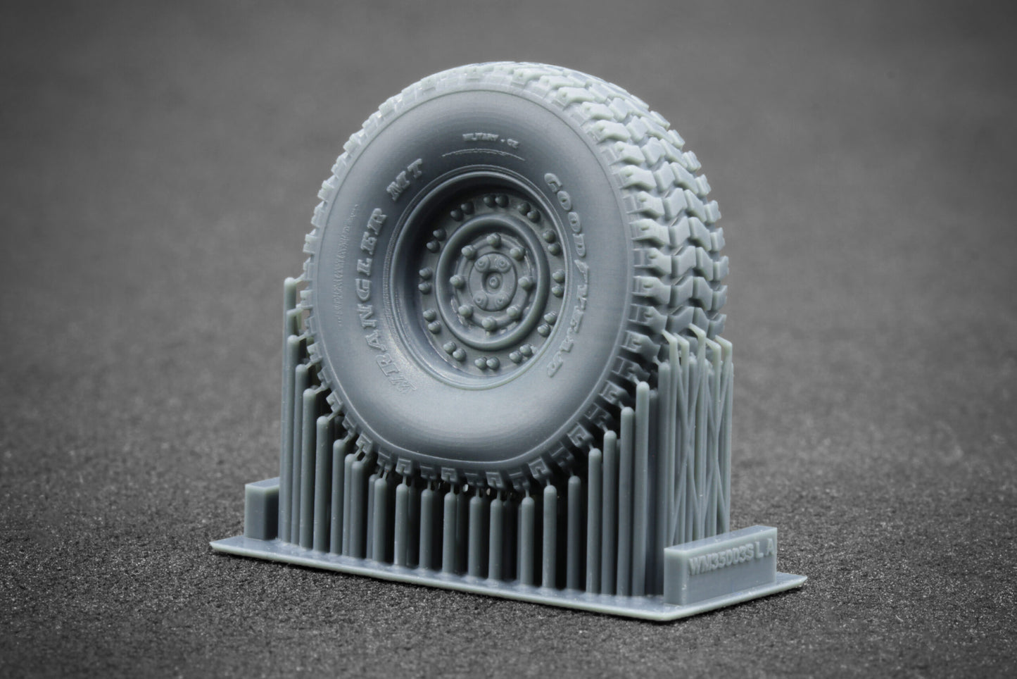 ScaleX HMMWV MT 24-bolt Weighted Wheel Set For ICM Academy 1:35 Model Kits