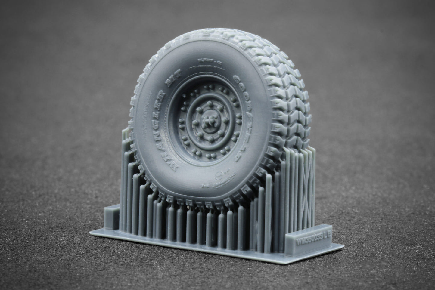 ScaleX HMMWV MT 24-bolt Weighted Wheel Set For ICM Academy 1:35 Model Kits