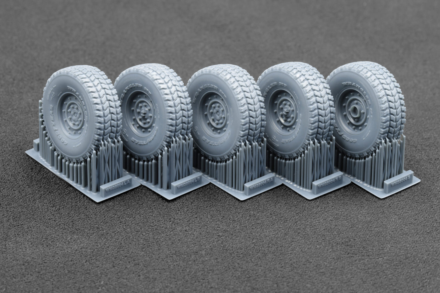 ScaleX HMMWV MT 12-bolt Ordinary Wheel Set For ICM Academy 1:35 Model Kits