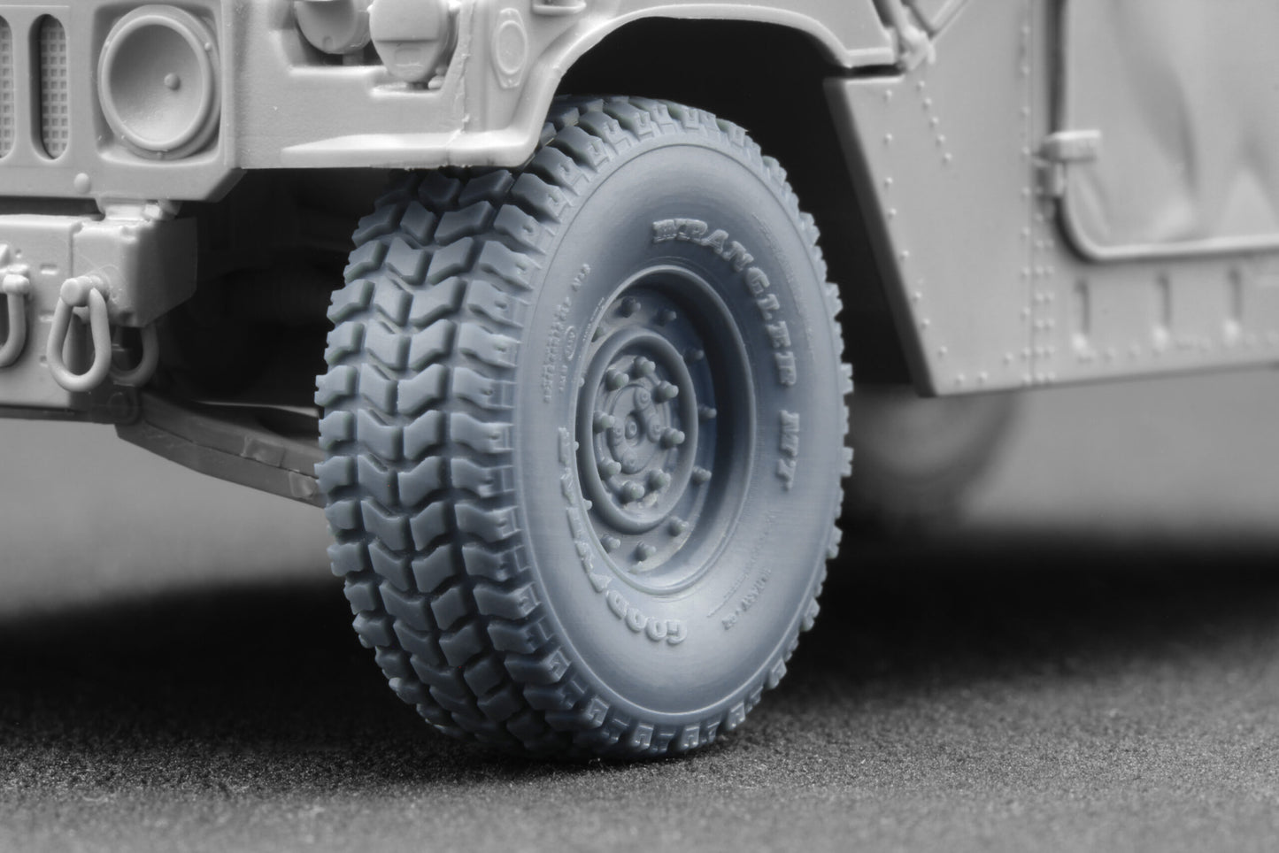 ScaleX HMMWV MT 12-bolt Ordinary Wheel Set For ICM Academy 1:35 Model Kits