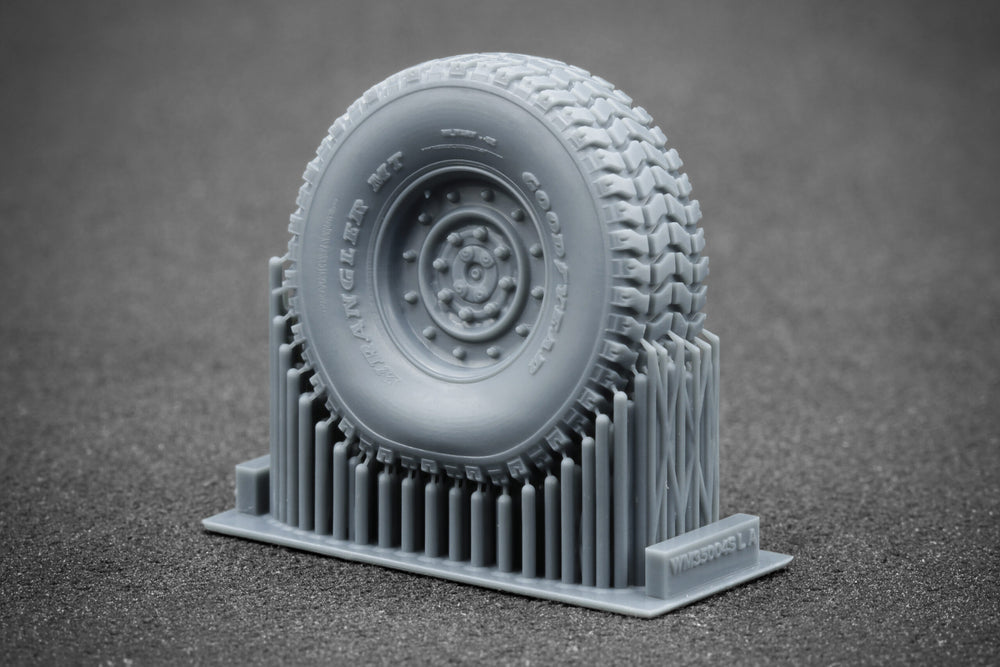ScaleX HMMWV MT 12-bolt Weighted Wheel Set For ICM Academy 1:35 Model Kits