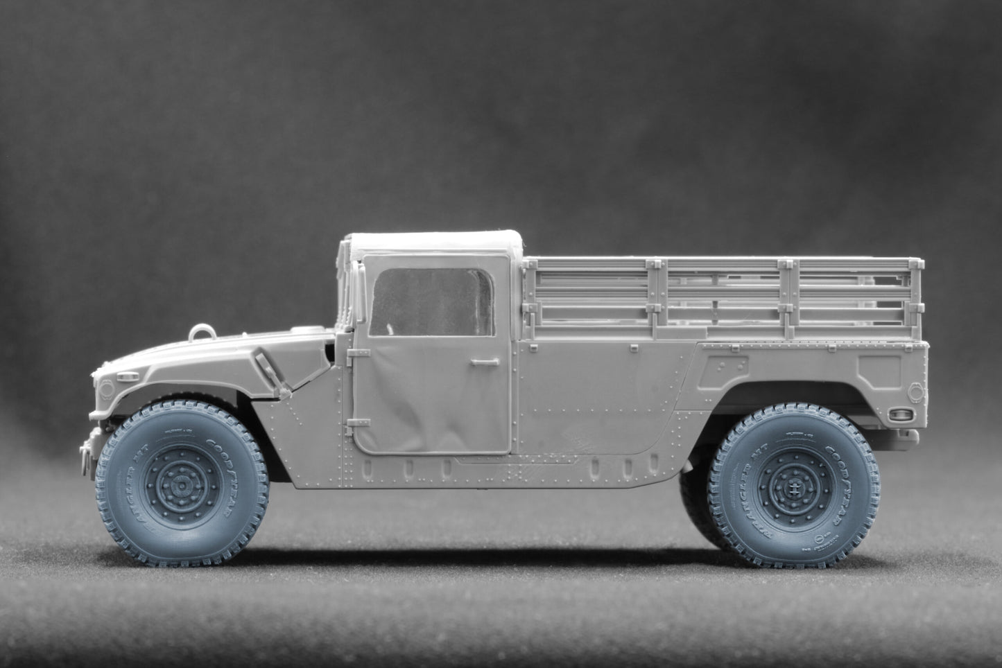 ScaleX HMMWV MT 12-bolt Weighted Wheel Set For ICM Academy 1:35 Model Kits