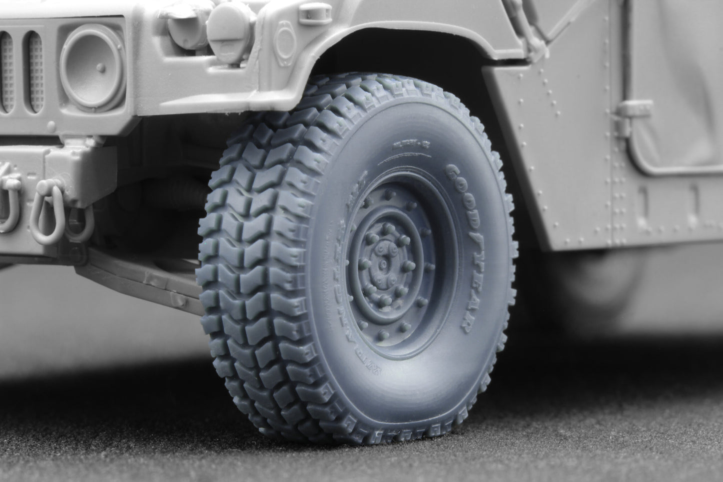 ScaleX HMMWV MT 12-bolt Weighted Wheel Set For ICM Academy 1:35 Model Kits