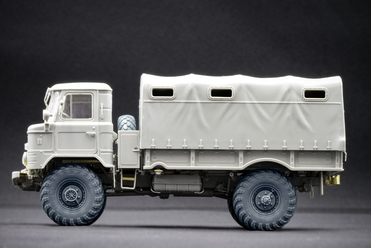 ScaleX GAZ-66 Ordinary Wheel Set 1:35 Accessory For Trumpeter 1:35 Model Kits