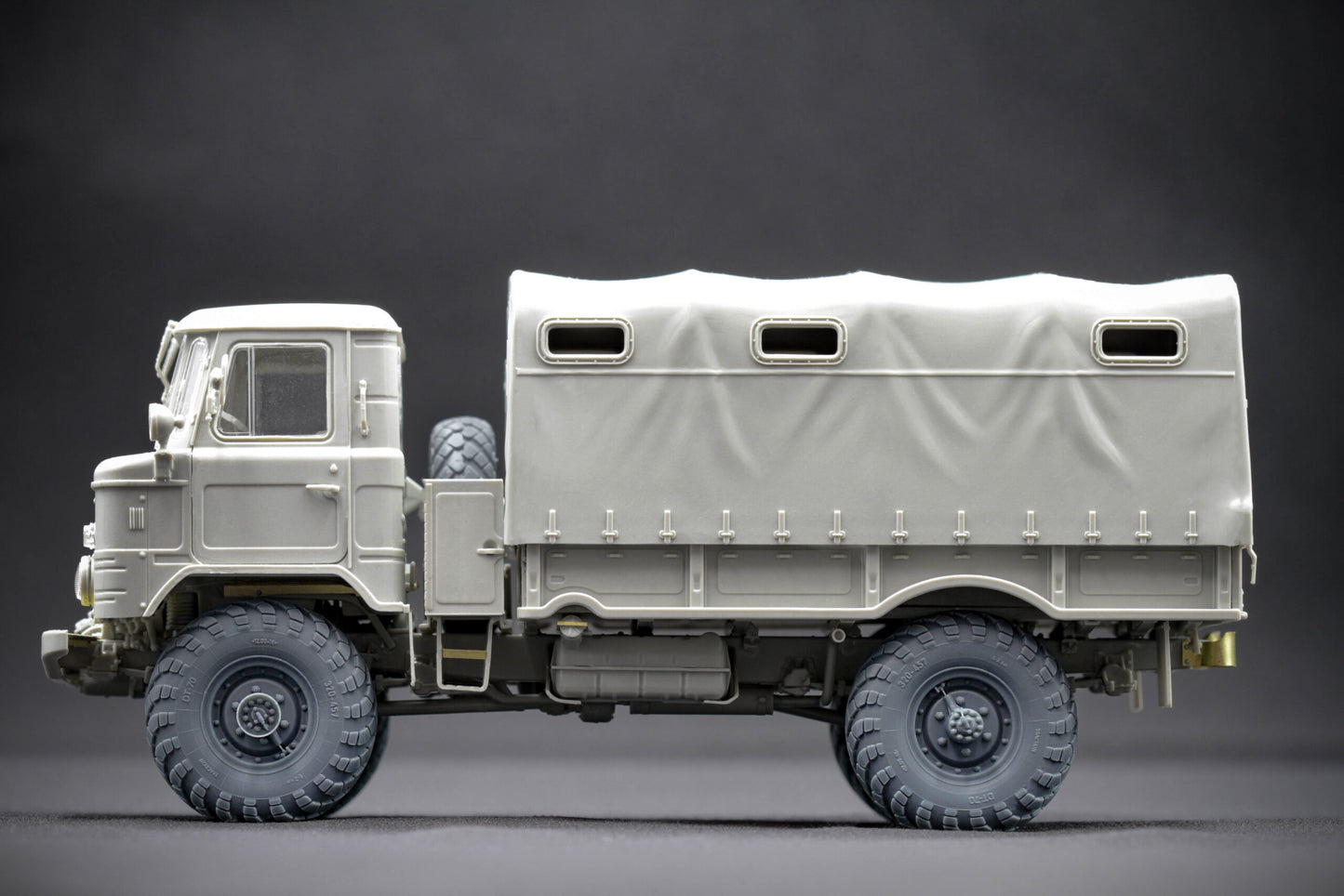 ScaleX GAZ-66 Weighted Wheel Set 1:35 Accessory For Trumpeter 1:35 Model Kits