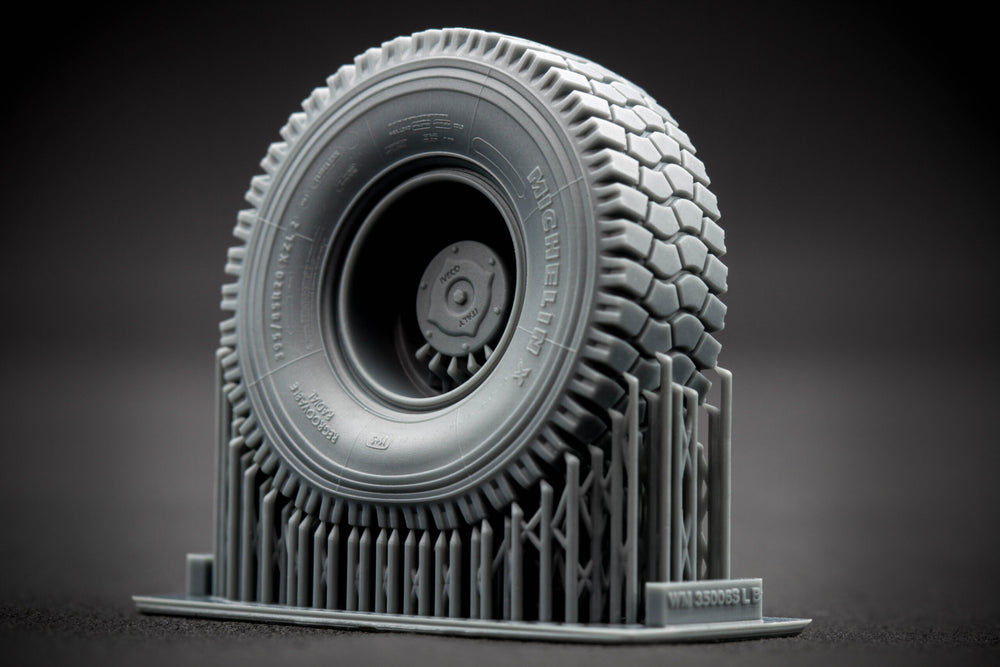 ScaleX KOZAK 2 Weighted Wheel Set For ICM 1:35 Model Kits