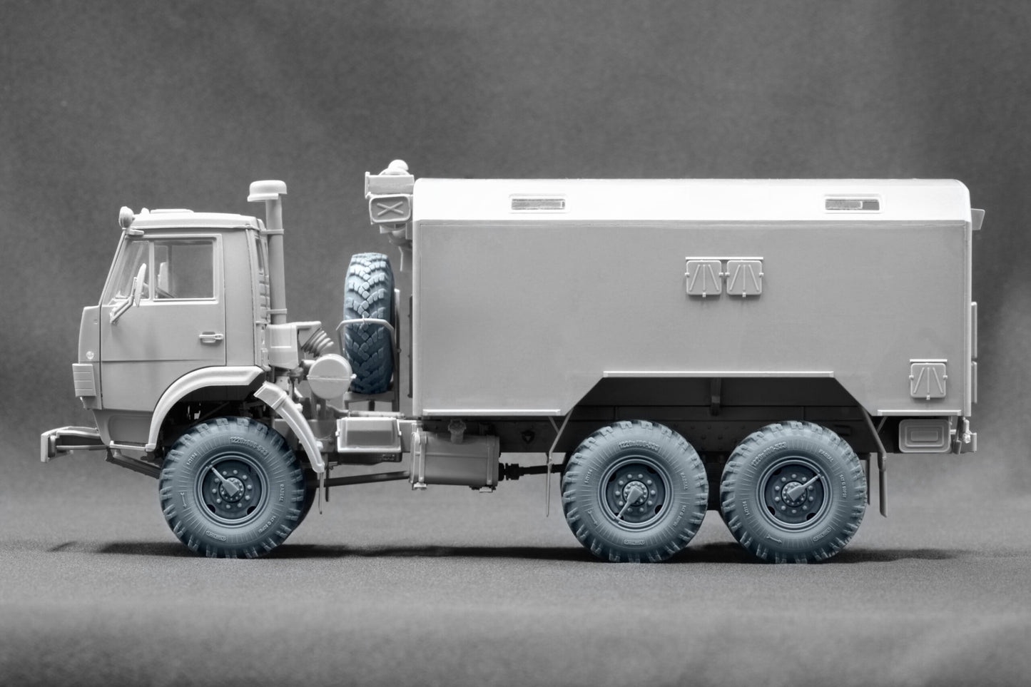 ScaleX Kamaz 4310 Ordinary Wheel Set For ICM 1:35 Model Kits