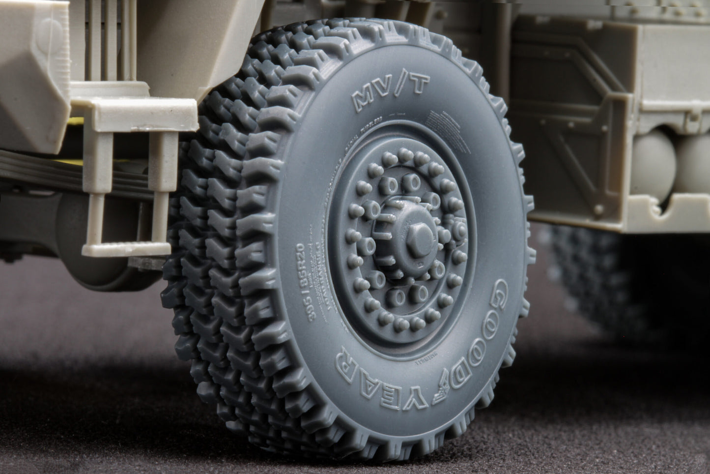 ScaleX HIMARS V1 Ordinary Wheel Set For Trumpeter 1:35 Model Kits