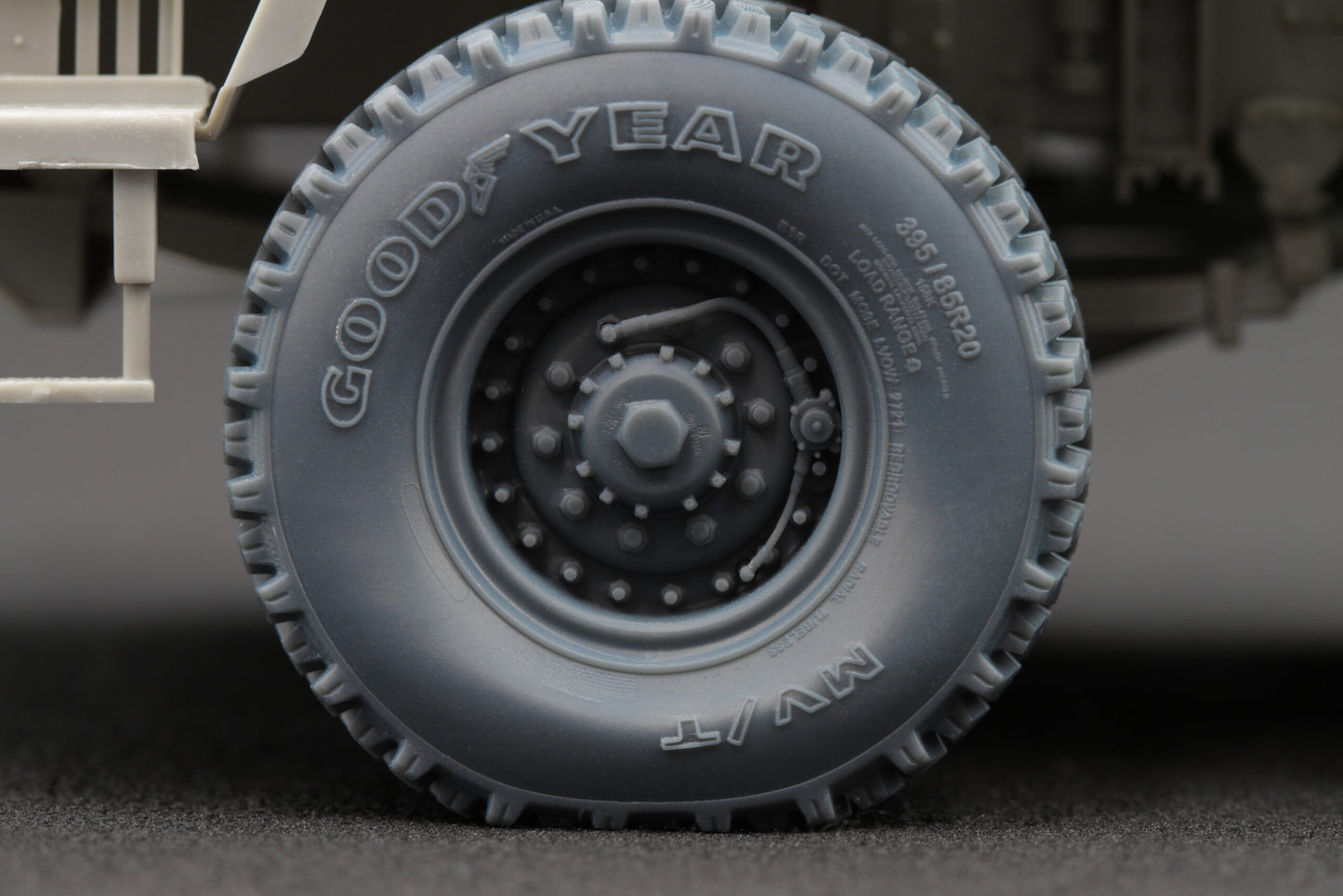 ScaleX HIMARS V2 Weighted Wheel Set For Trumpeter 1:35 Model Kits