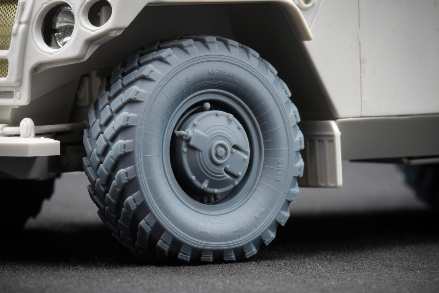 ScaleX GAZ Tiger V1 Weighted Wheel Set For Meng 1:35 Model Kits
