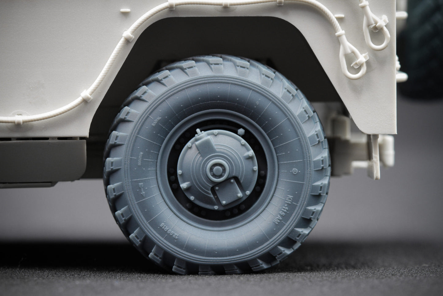 ScaleX GAZ Tiger V1 Weighted Wheel Set For Meng 1:35 Model Kits