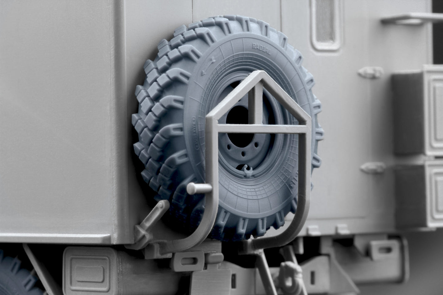 ScaleX ZIL 131 Weighted Wheel Set For ICM 1:35 Model Kits
