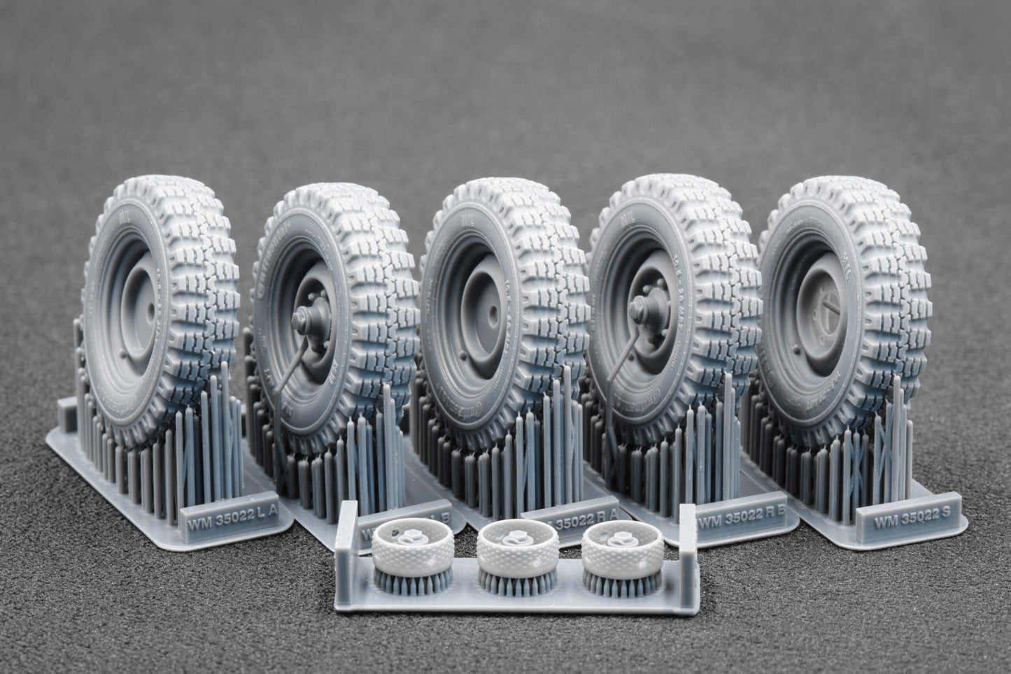ScaleX Unimog 404 10.5-20 MPT Ordinary Wheel Set For ICM, AK Revell 1:35 Model Kits
