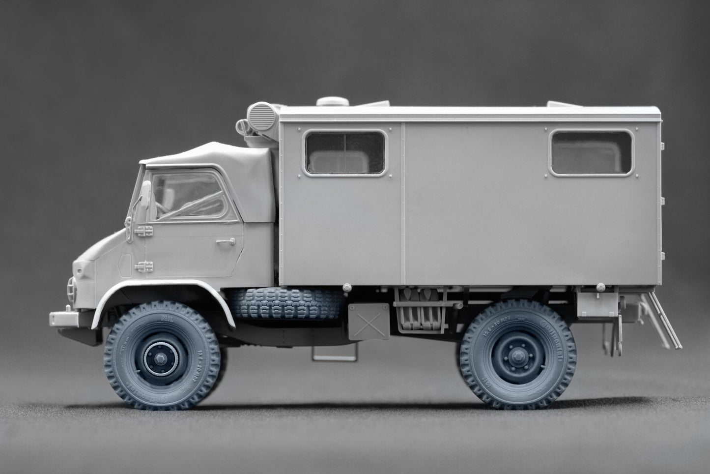 ScaleX Unimog 404 10.5-20 MPT Weighted Wheel Set For ICM, AK Revell 1:35 Model Kits