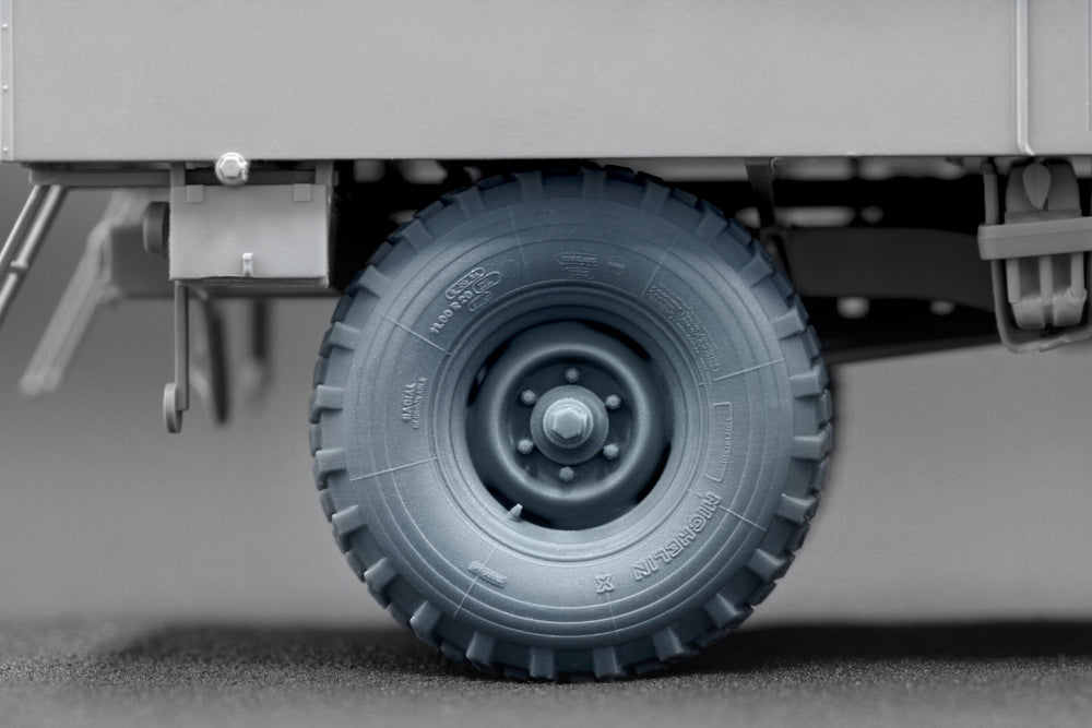 ScaleX Unimog 404 11.0R20 X v2 Ordinary Wheel Set For ICM, AK Revell 1:35 Model Kits