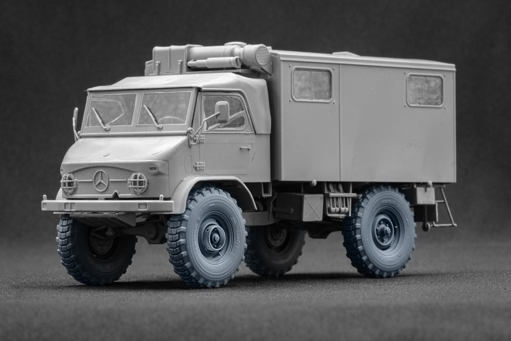 ScaleX Unimog 404 11.0R20 X v2 Ordinary Wheel Set For ICM, AK Revell 1:35 Model Kits