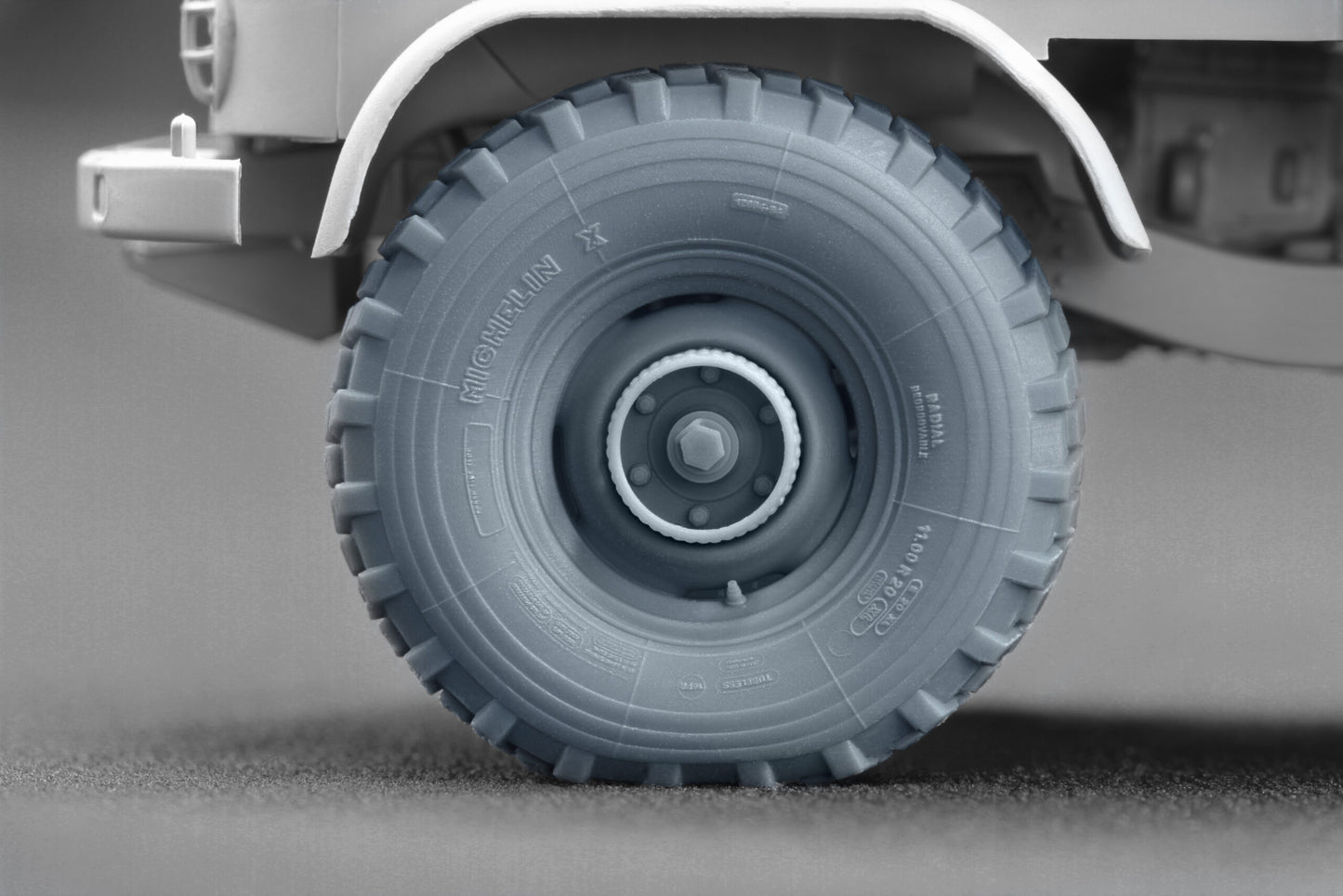 ScaleX Unimog 404 11.0R20 X v2 Weighted Wheel Set For ICM, AK Revell 1:35 Model Kits