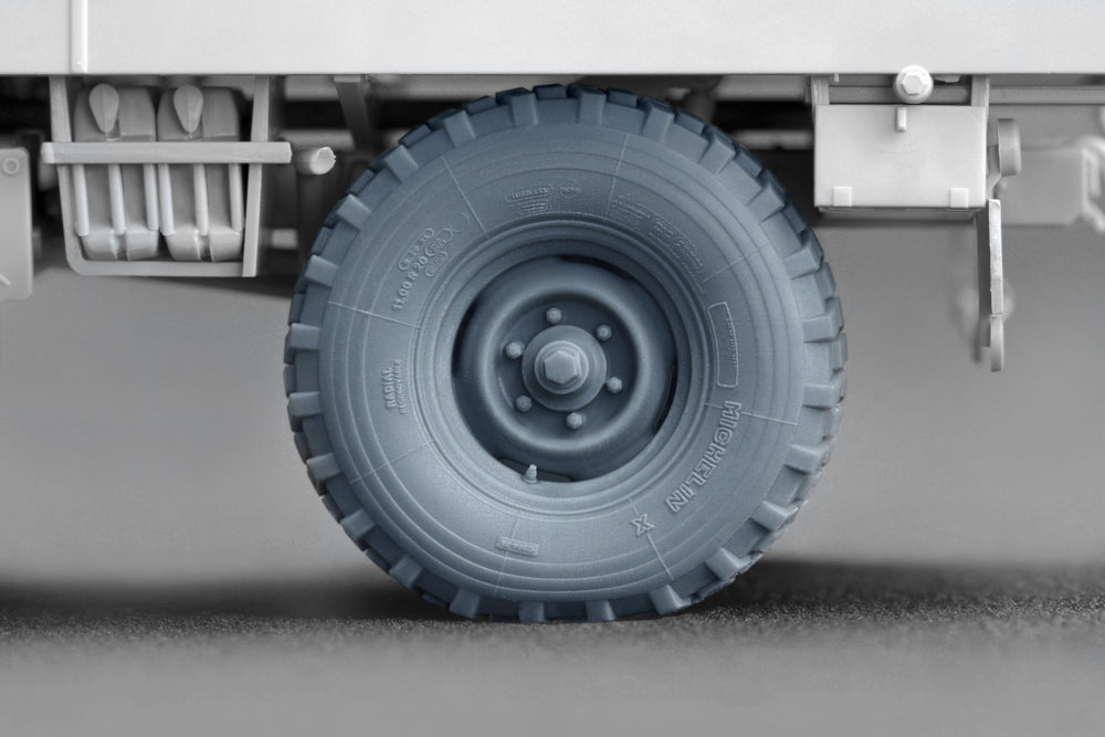 ScaleX Unimog 404 11.0R20 X v2 Weighted Wheel Set For ICM, AK Revell 1:35 Model Kits