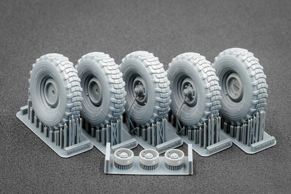 ScaleX Unimog 404 11.0R20 X v2 Weighted Wheel Set For ICM, AK Revell 1:35 Model Kits