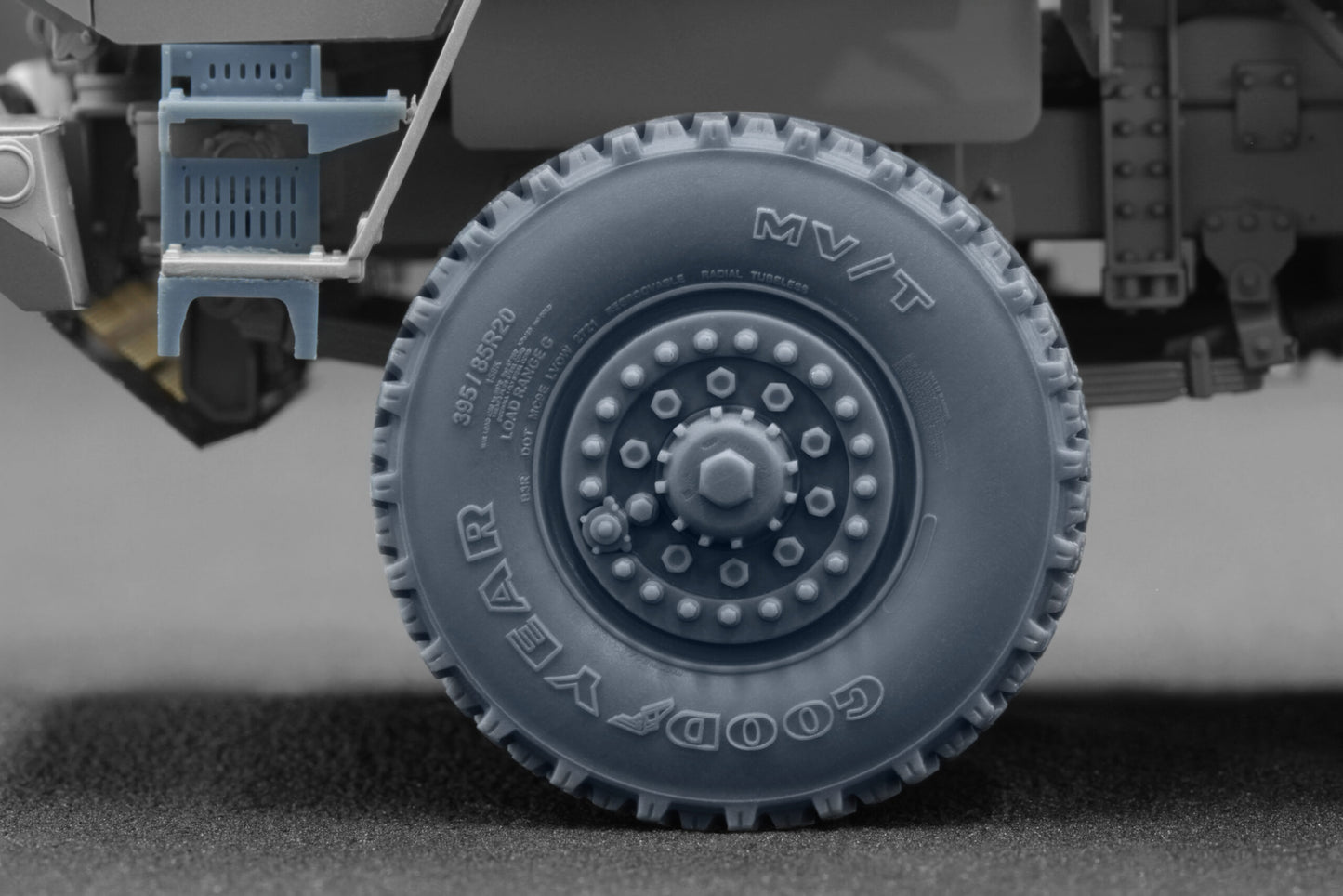 ScaleX HIMARS Ordinary Wheel Set For Foreart 1:35 Model Kits