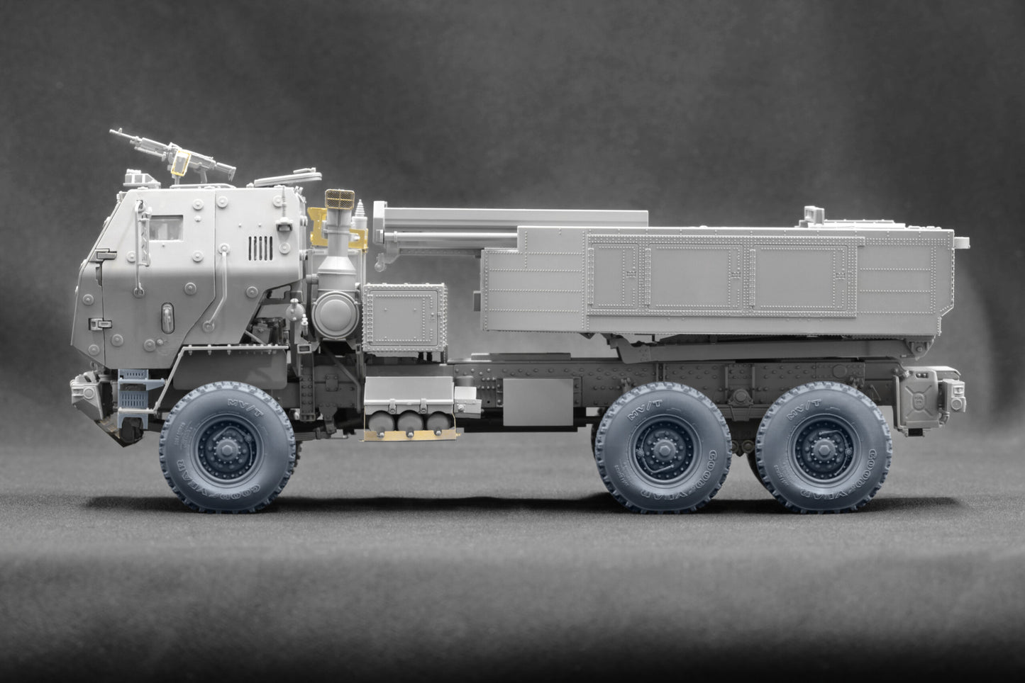 ScaleX HIMARS CTIS Weighted Wheel Set For Foreart 1:35 Model Kits