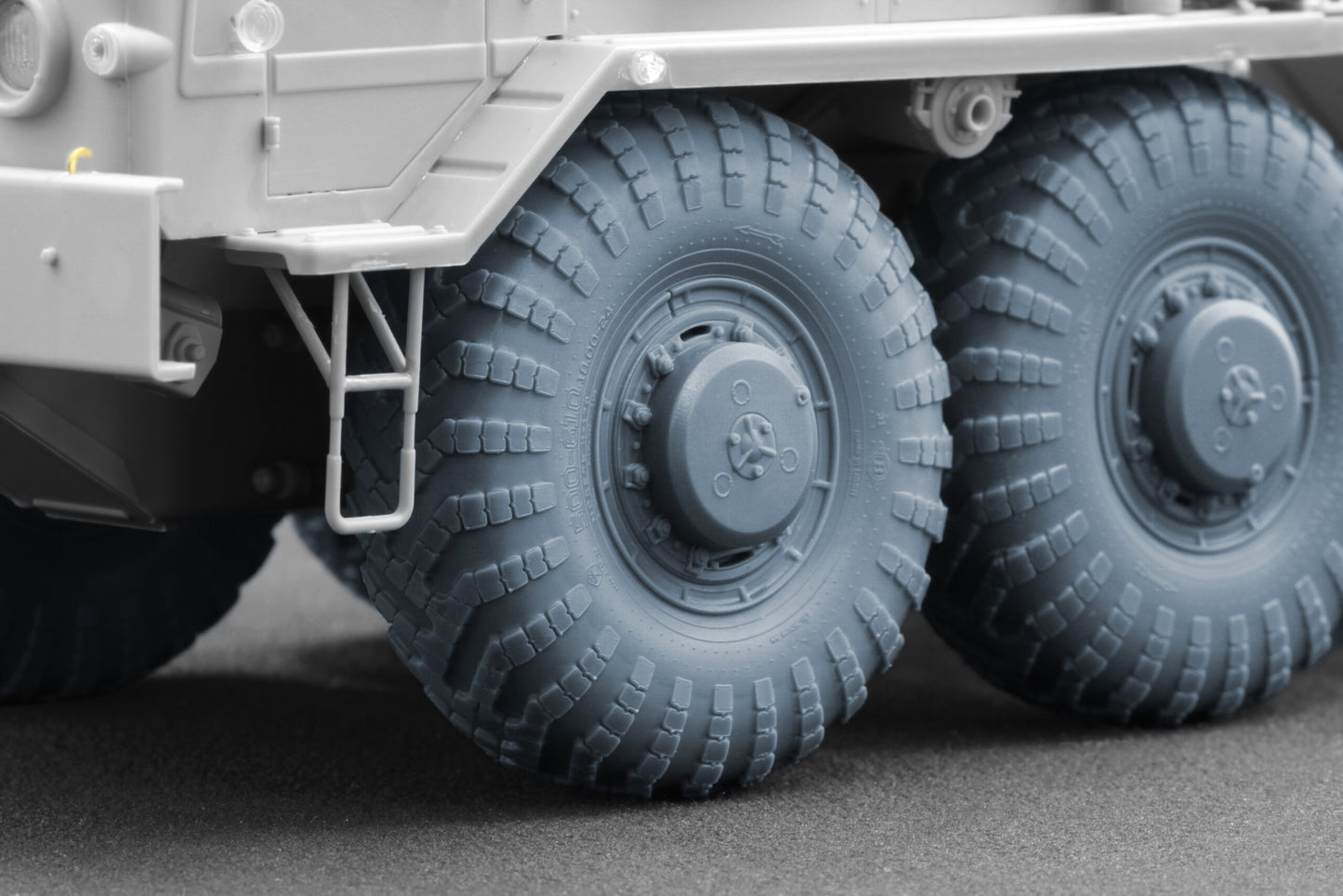ScaleX MAZ 537 I-170 Ordinary Wheel Set For Trumpeter 1:35 Model Kits