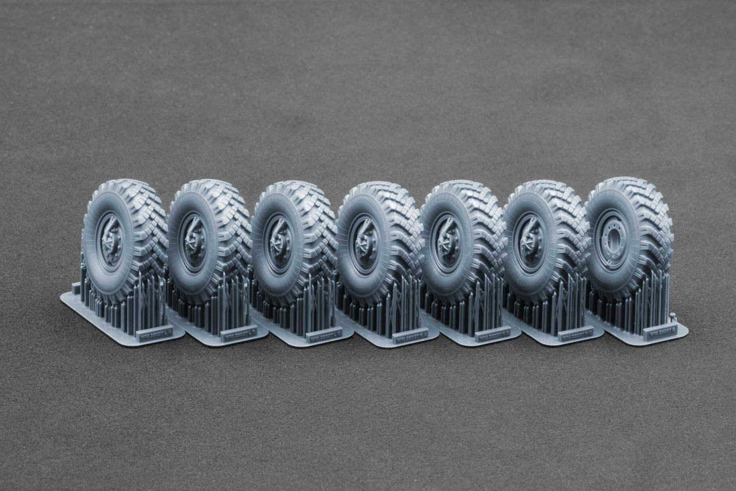ScaleX URAL-4320 "_I-25" Ordinary Wheel Set For Trumpeter 1:35 Model Kits