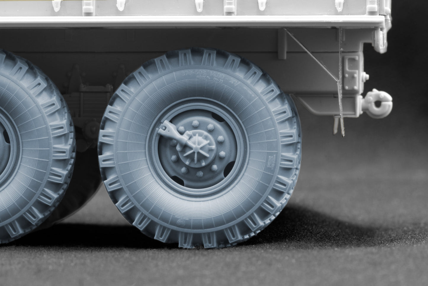ScaleX URAL-4320 "_I-25" Ordinary Wheel Set For Trumpeter 1:35 Model Kits
