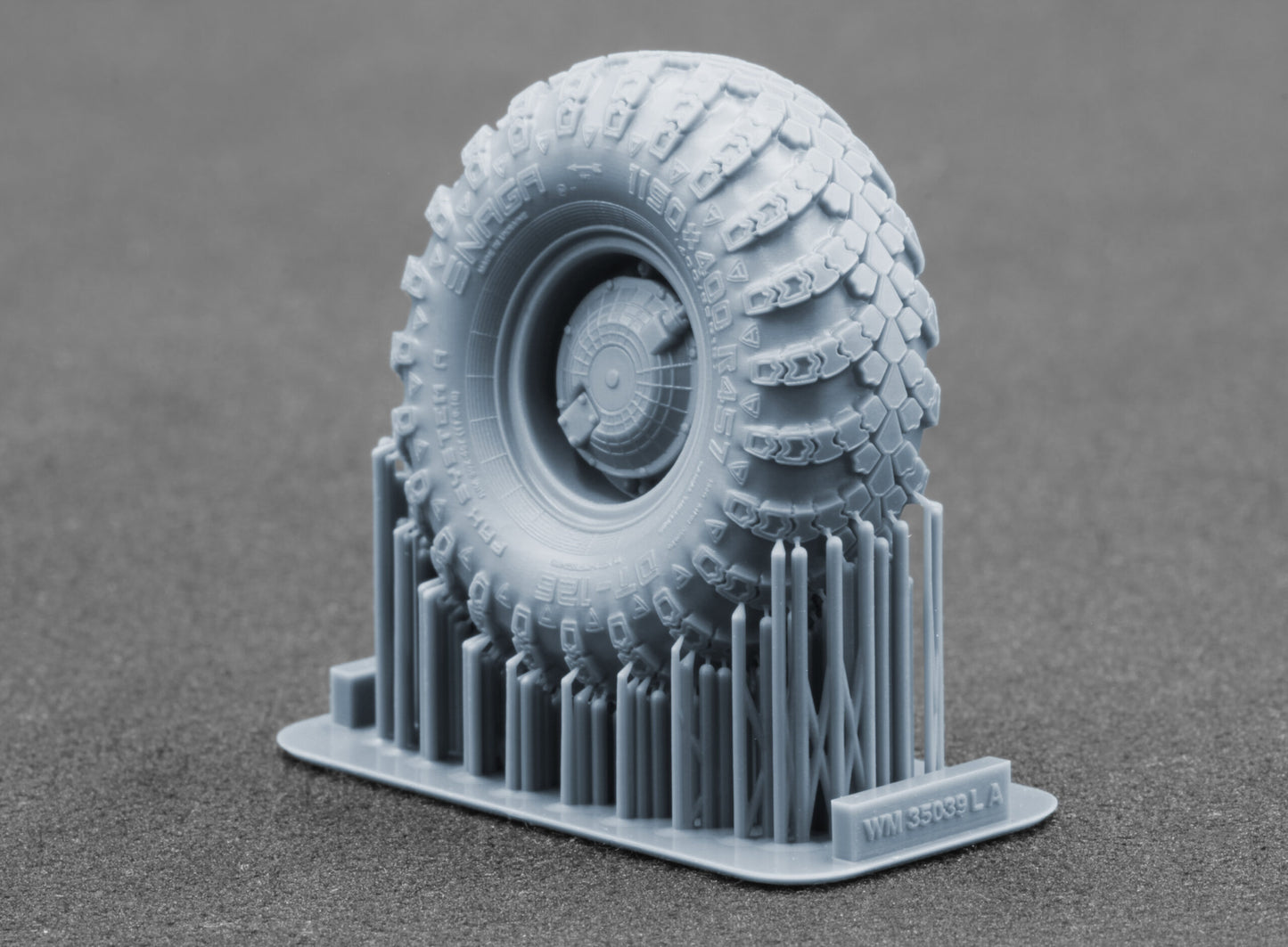 ScaleX BTR-80 APC Ordinary "DT-126 Snaga" Wheel Set For Trumpeter 1:35 Model Kits
