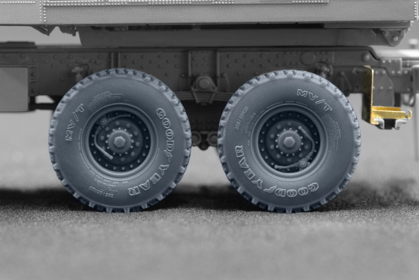 ScaleX HIMARS CTIS Ordinary Wheel Set For Meng Foreart 1:72 Model Kits