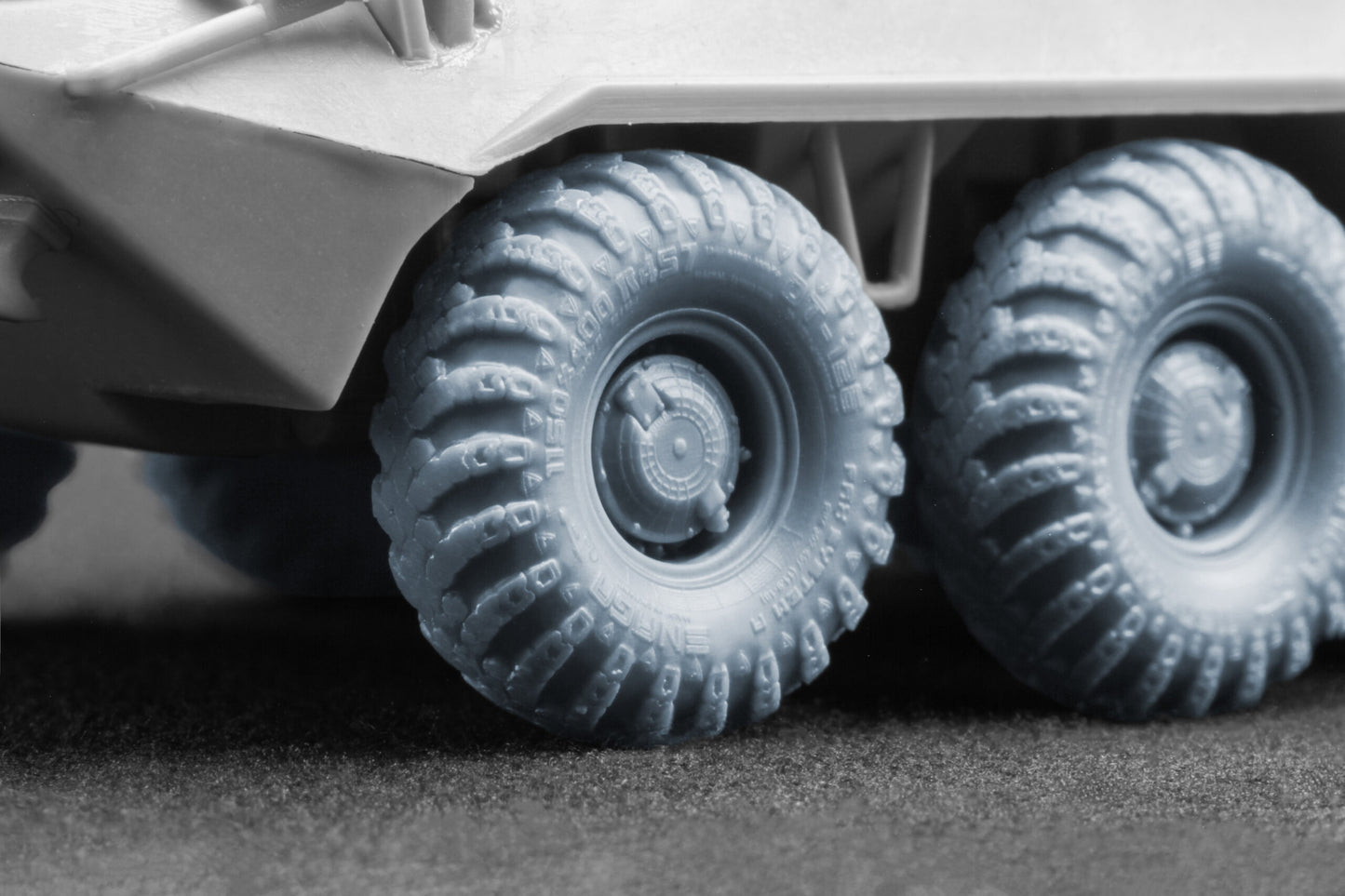 ScaleX BTR-80 APC "DT-126 Snaga" Ordinary Wheel Set For Trumpeter ACE 1:72 Model Kits