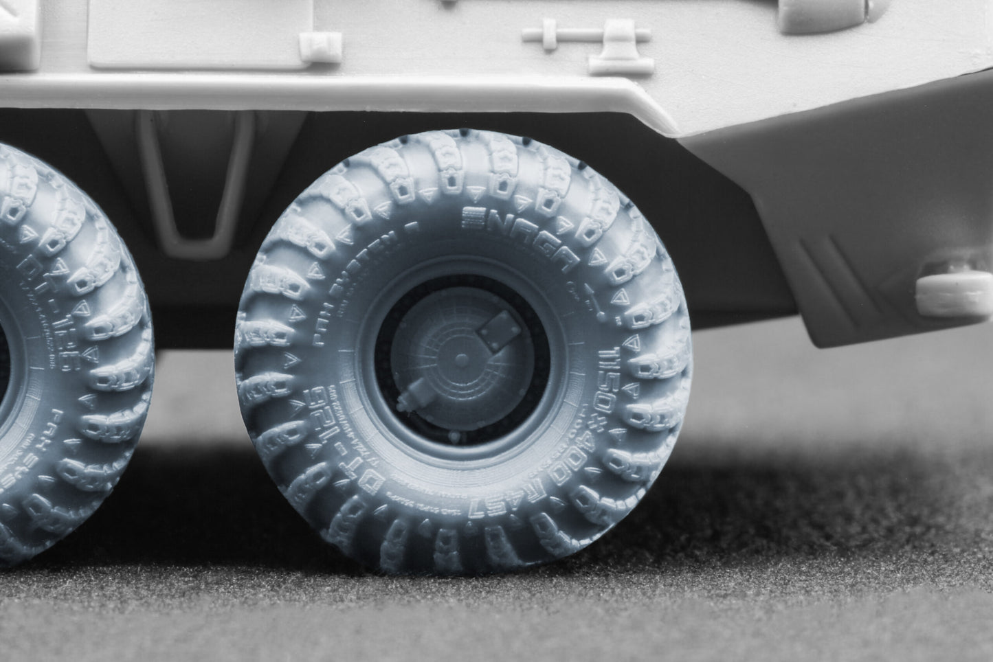 ScaleX BTR-80 APC "DT-126 Snaga" Weighted Wheel Set For Trumpeter ACE 1:72 Model Kits