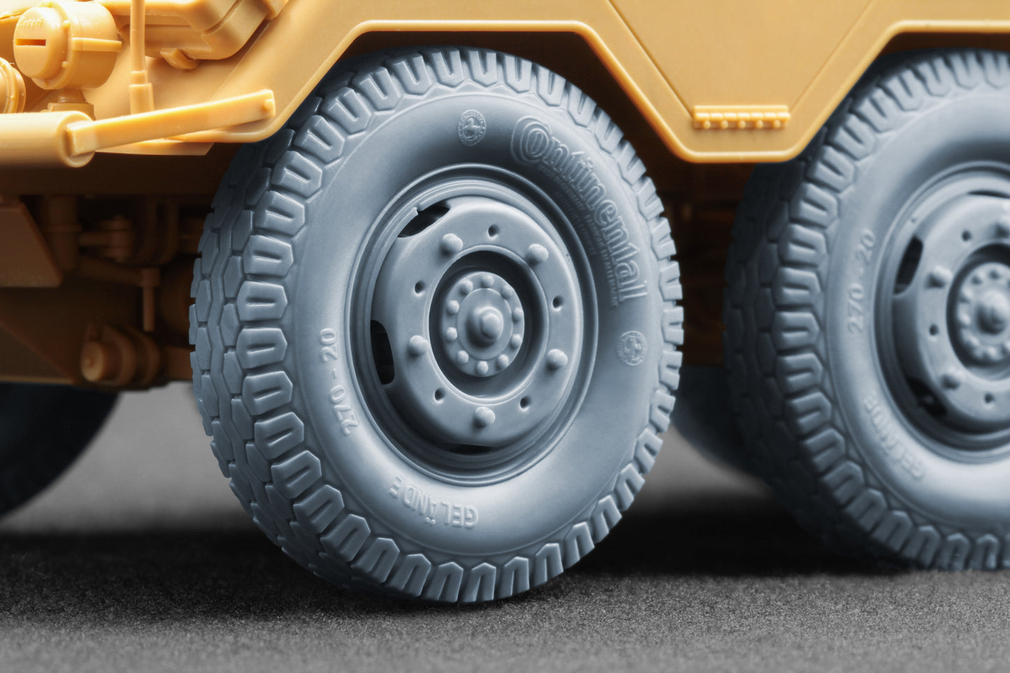 ScaleX Sd.Kfz. 234 Puma v1 Ordinary Wheel Set For 1:35 Model Kits