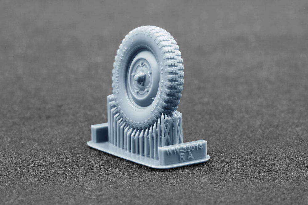 ScaleX Schwimmwagen Gelände v1 5.25-16 Ordinary WheelSet 1:35 Model Kit WW-35014