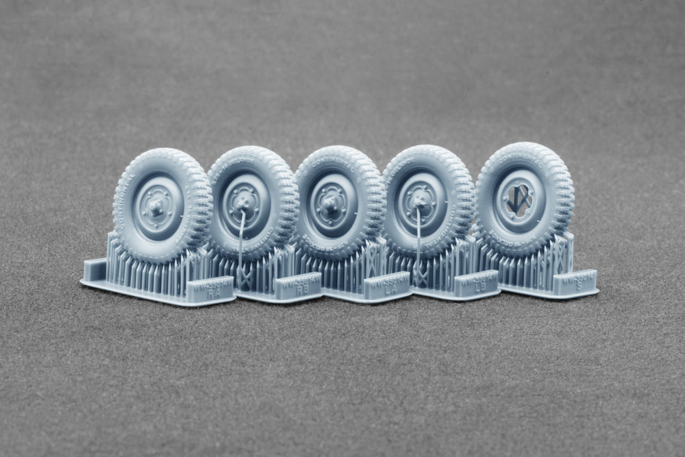ScaleX Schwimmwagen Gelände v1 5.25-16 Weighted WheelSet 1:35 ModelKit WW-35014W