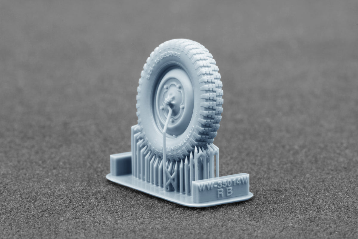 ScaleX Schwimmwagen Gelände v1 5.25-16 Weighted WheelSet 1:35 ModelKit WW-35014W