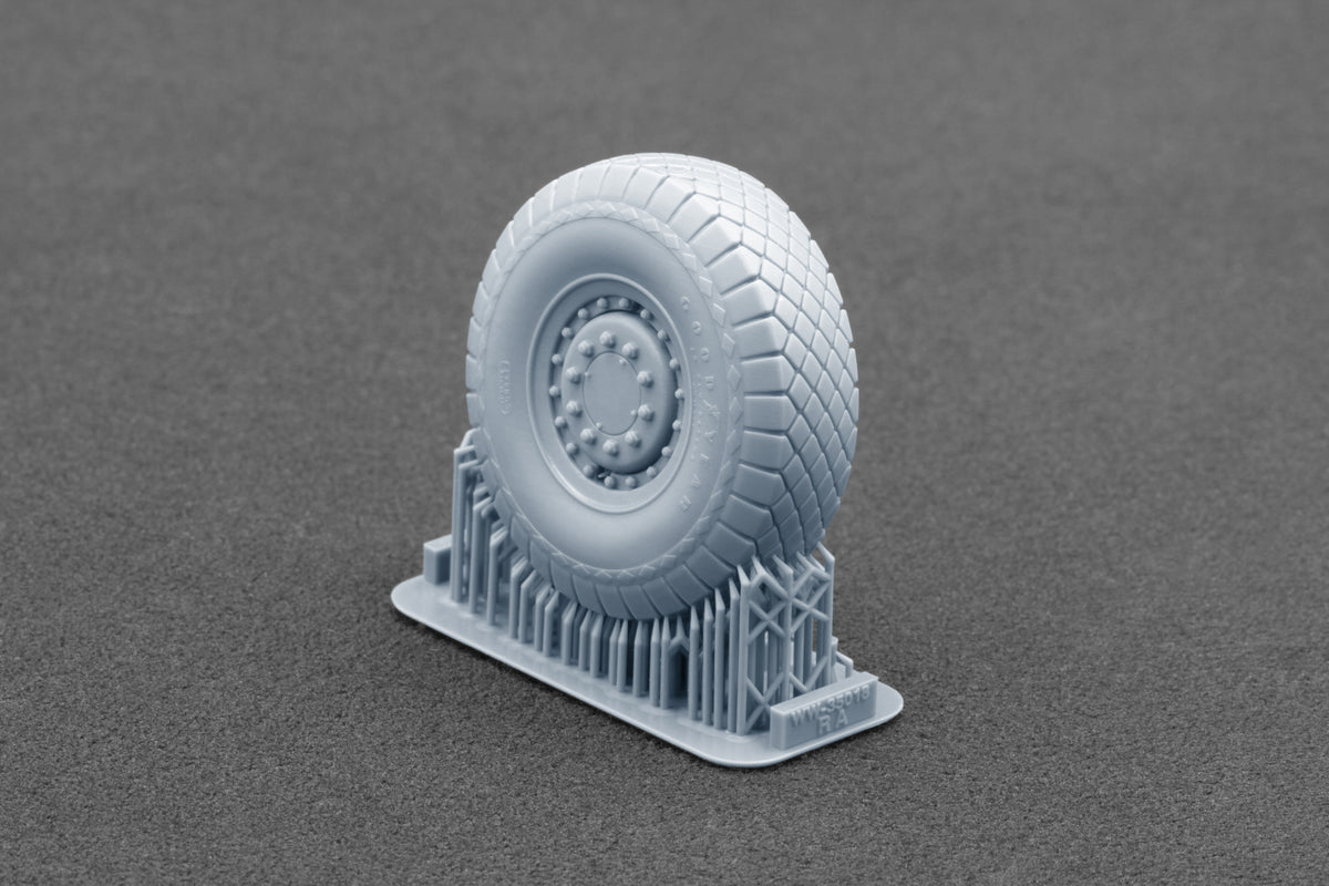 ScaleX M1/M114 Early WW2 Ordinary & Weighted Wheel Set 1:35 Model Kit WW-35018C