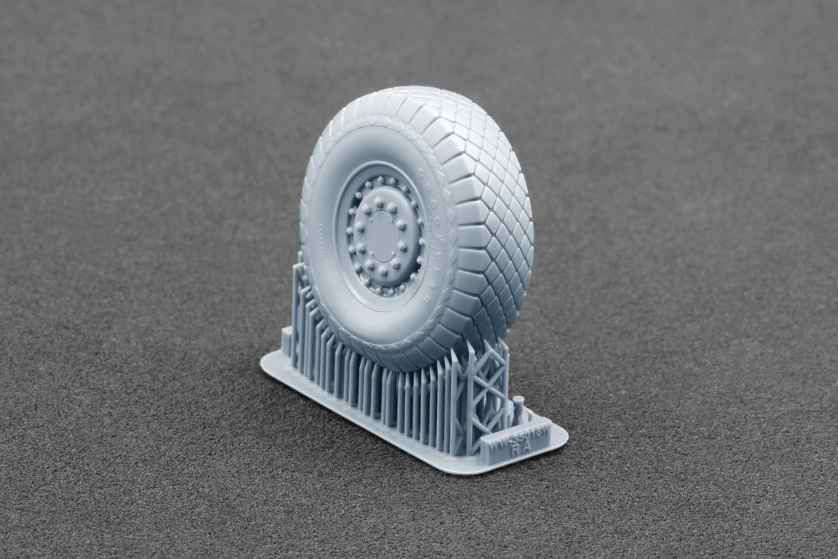 ScaleX M1/M114 Early WW2 Ordinary & Weighted Wheel Set 1:35 Model Kit WW-35018C