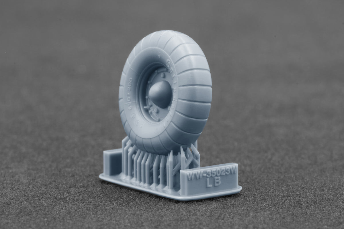 ScaleX Kubelwagen type 82 Balon 2 Weighted Wheel Set 1:35 Model Kits WW-35023W