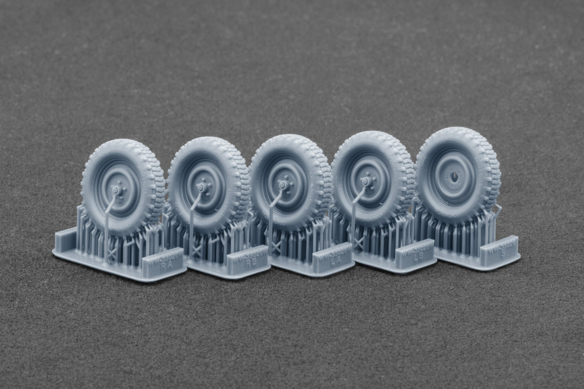 ScaleX Kfz.1 Type-170 VK Geländereifen Weighted WheelSet 1:35 ModelKit WW-35026W