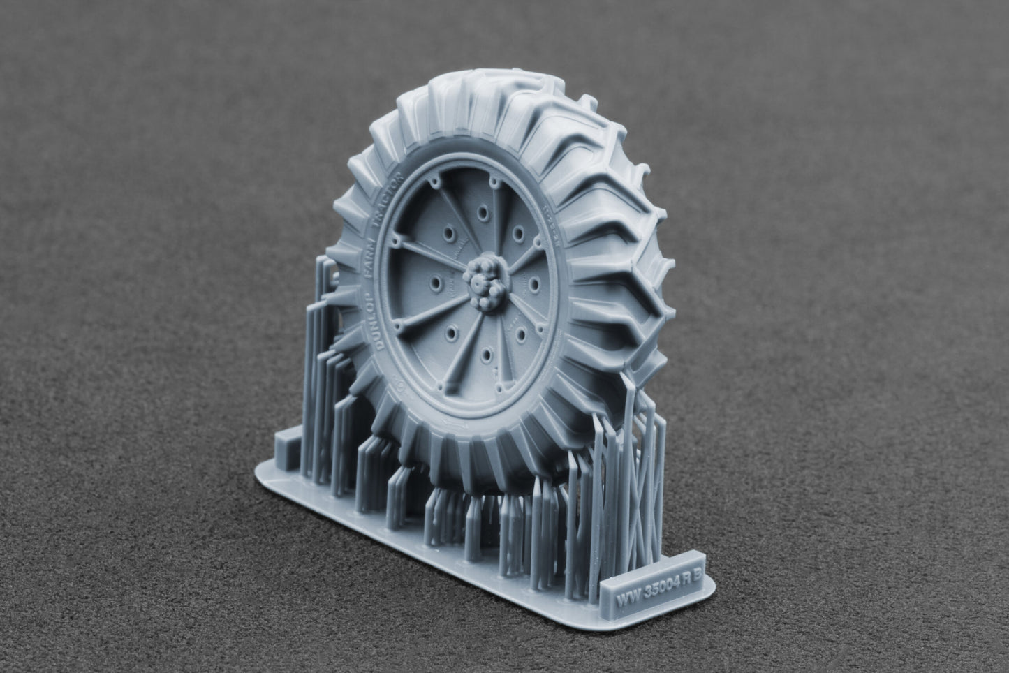 ScaleX Fordson N Tractor v1 Ordinary Wheel Set For Miniart 1:35 Model Kits