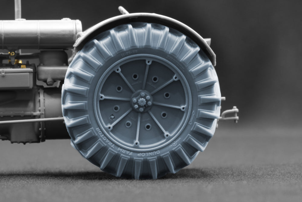 ScaleX Fordson N Tractor v1 Weighted Wheel Set For Miniart 1:35 Model Kits