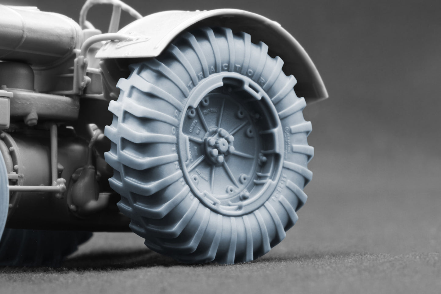 ScaleX Fordson N Tractor v2 Ordinary Wheel Set For Miniart 1:35 Model Kits