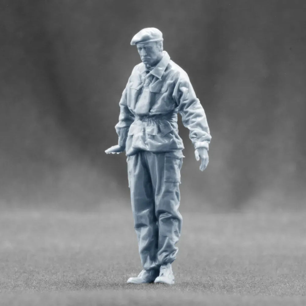 ScaleX British Stalwart Commander in Cockpit Figure for 1:35 Airfix Model Kits FX-35001