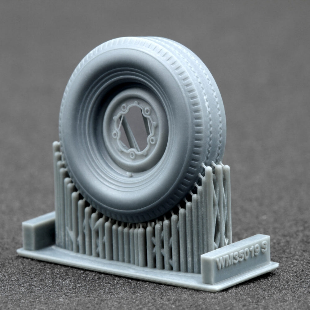 ScaleX VW T2 Van Sagged Wheel Set for AK 1:35 Model Kits