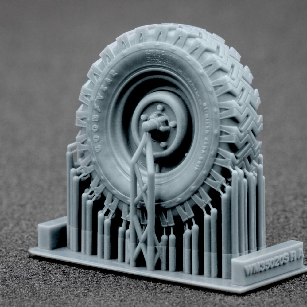 ScaleX L Rover 88 6.5 Small Sagged Wheel Set for AK 1:35 Model Kits